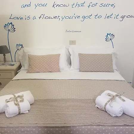 Sleeps 2 *
