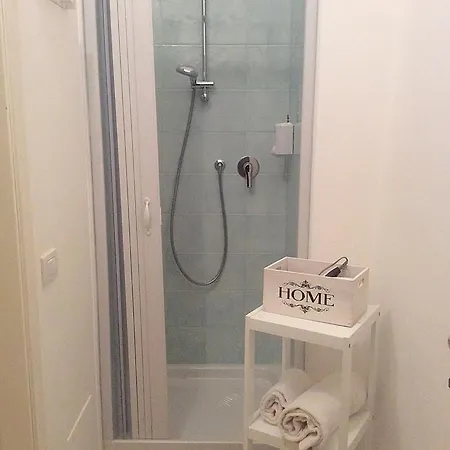 Sleeps 2 Апартаменты Ассизи